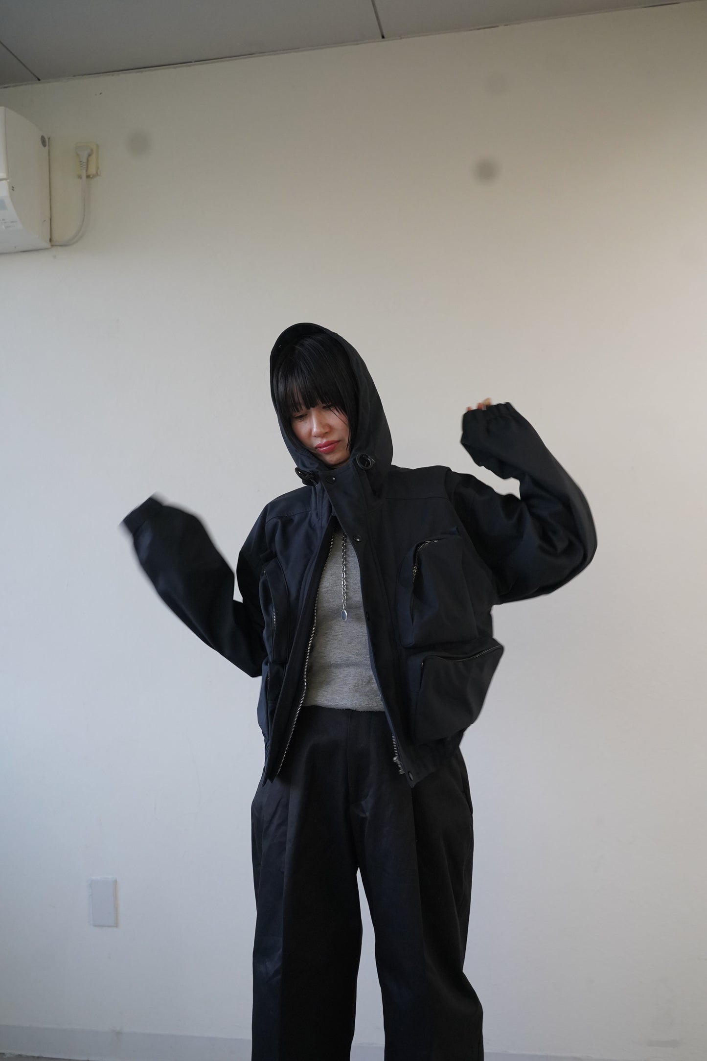 Cropped mountain parka