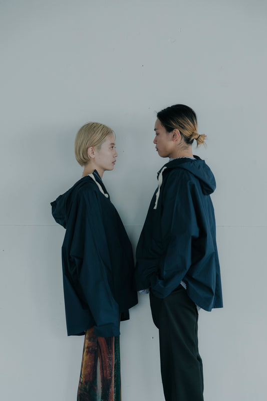 Box silhouette anorak hoodie