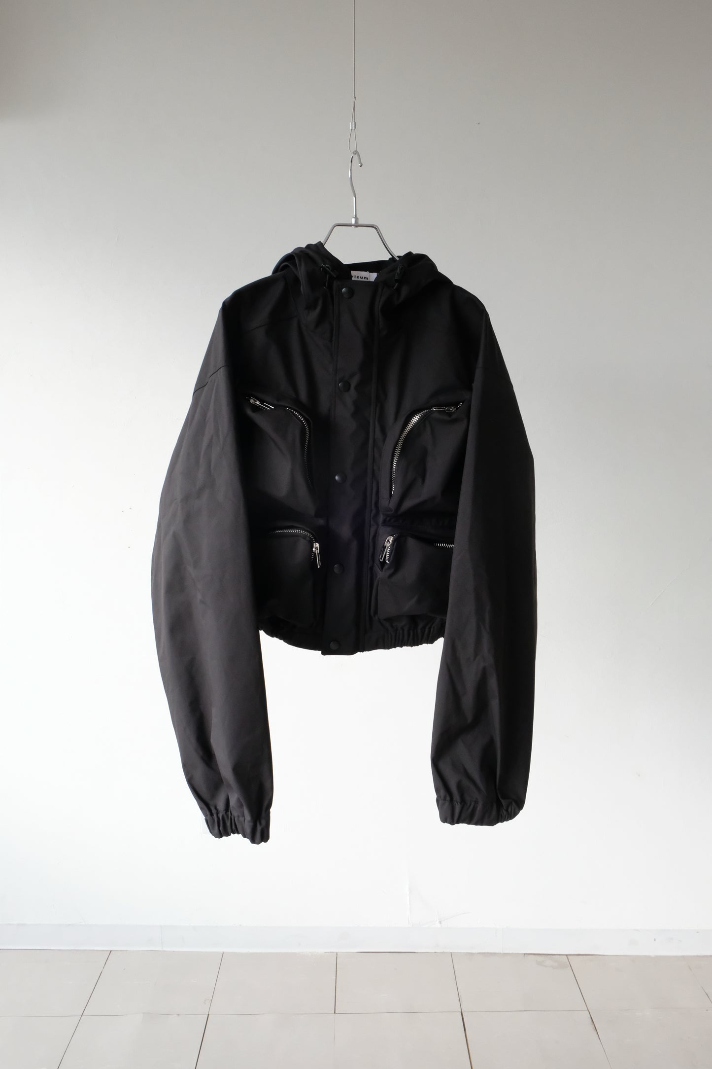 Cropped mountain parka