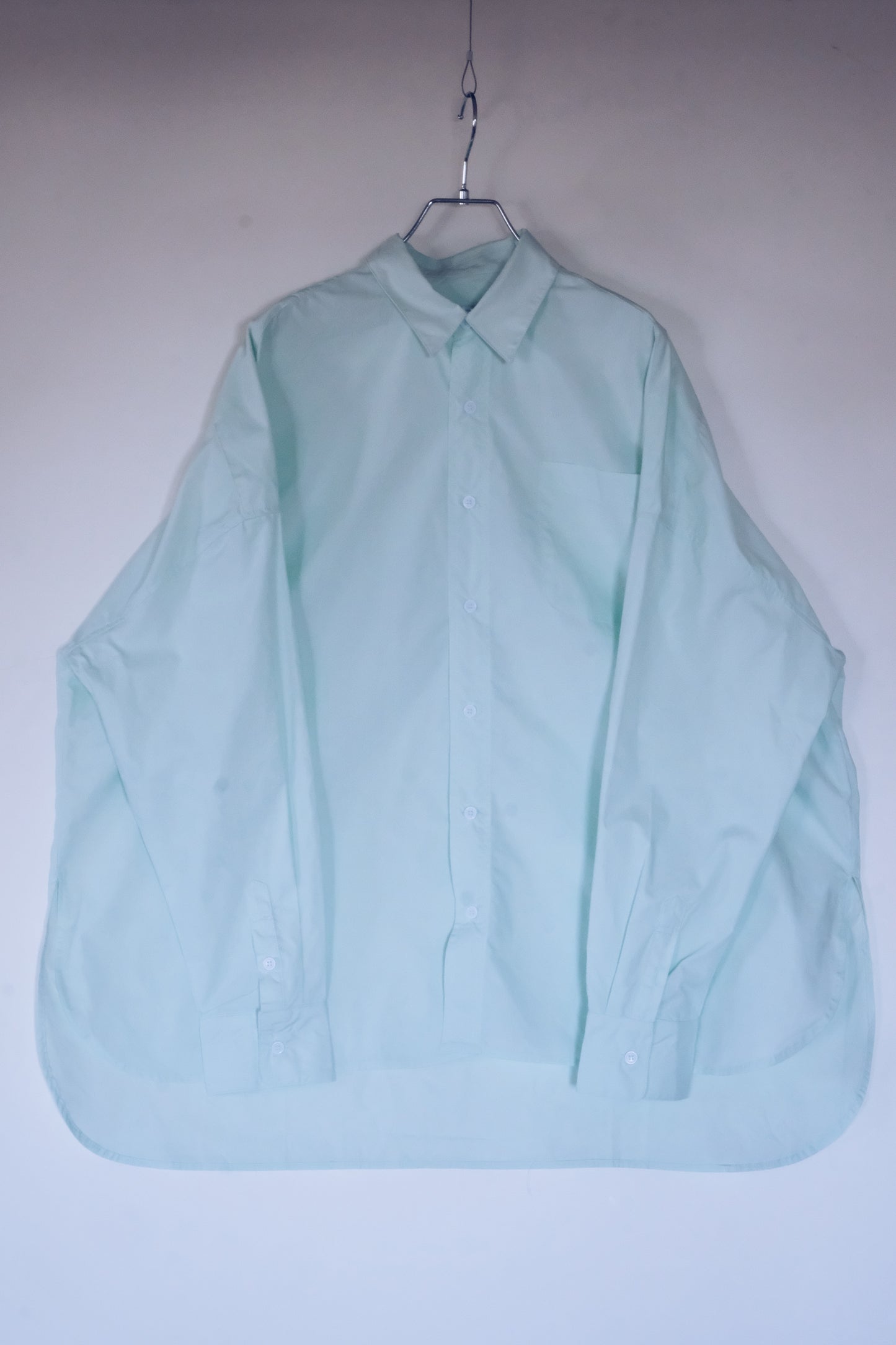Box silhouette regularcollar shirt