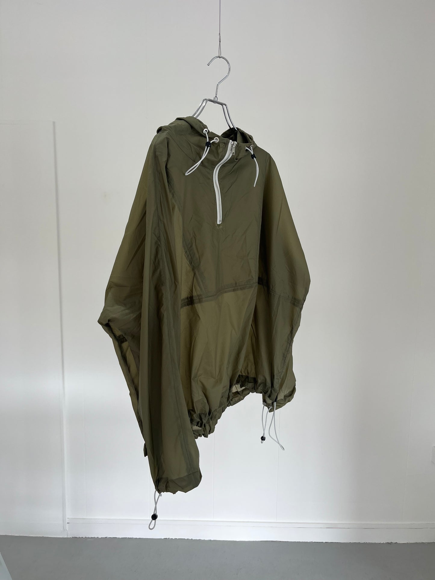Draw cord nylon anorak  hoodie