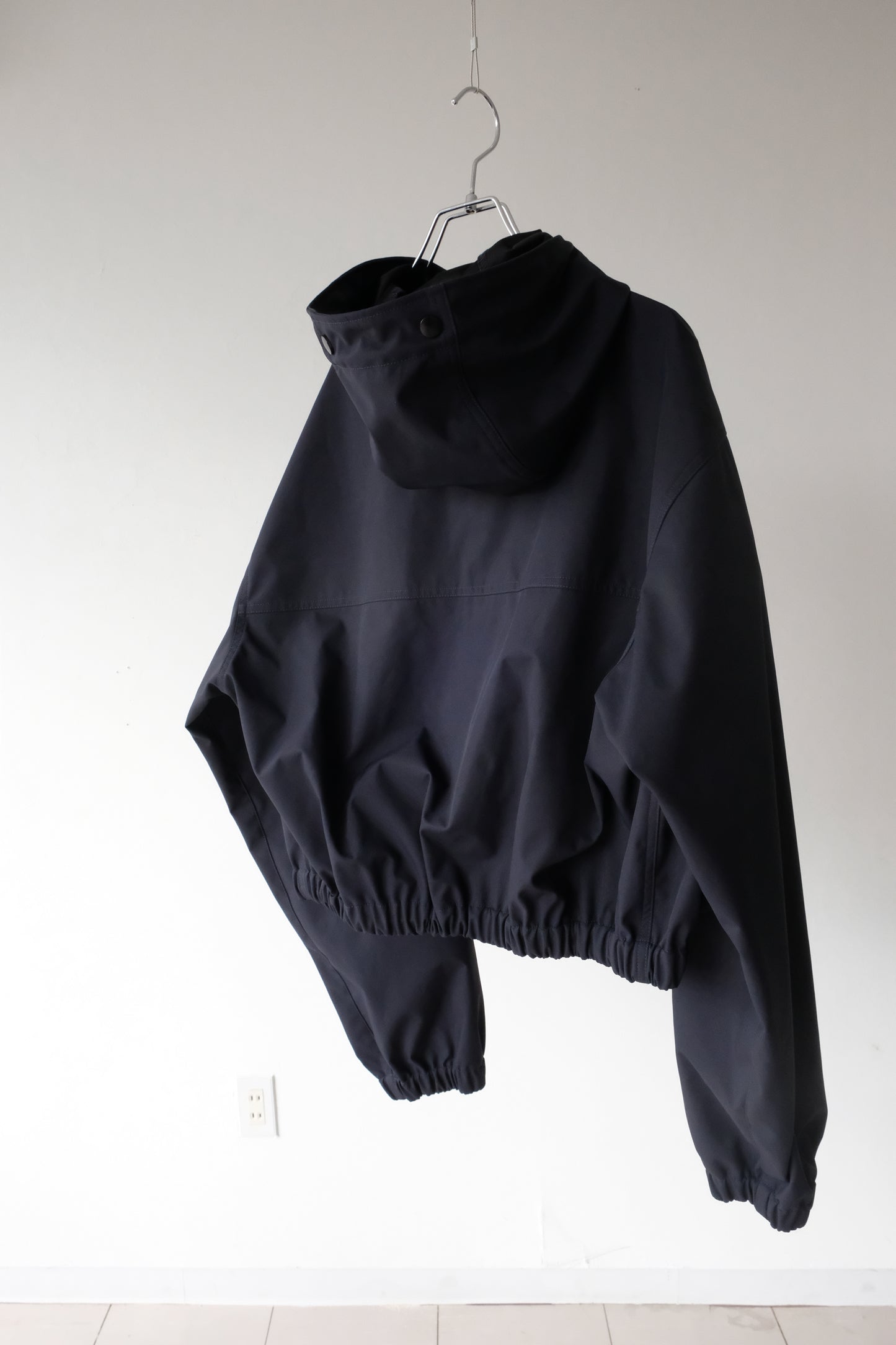 Cropped mountain parka