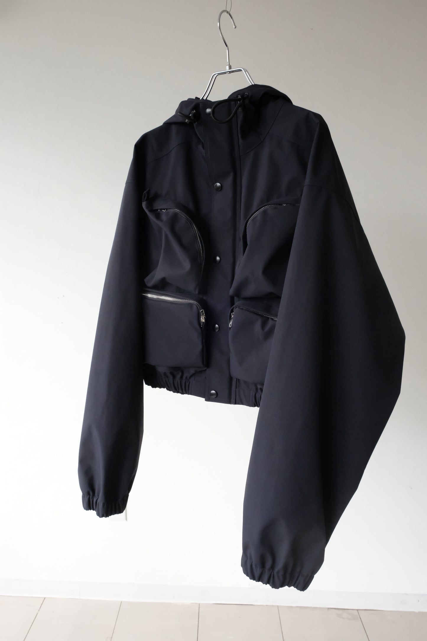 Cropped mountain parka