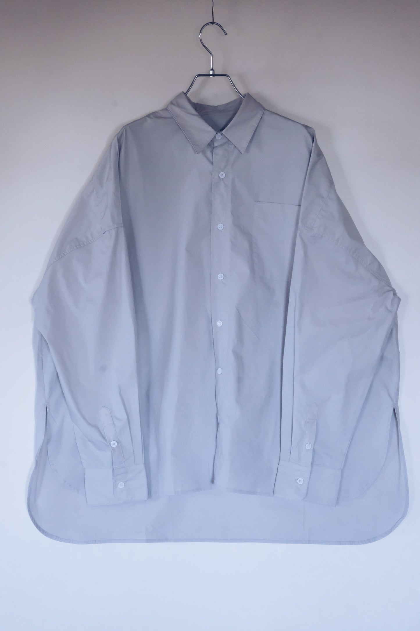 Box silhouette regularcollar shirt
