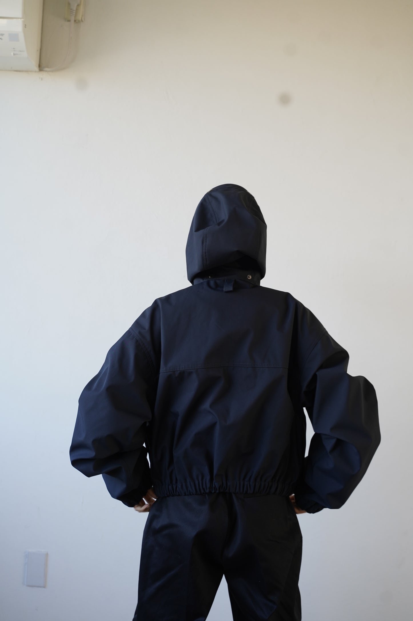 Cropped mountain parka