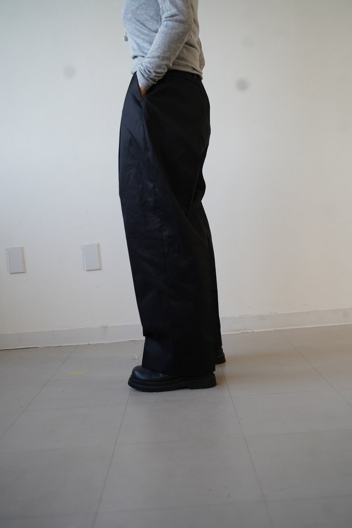 Chino one-tuck wide pants