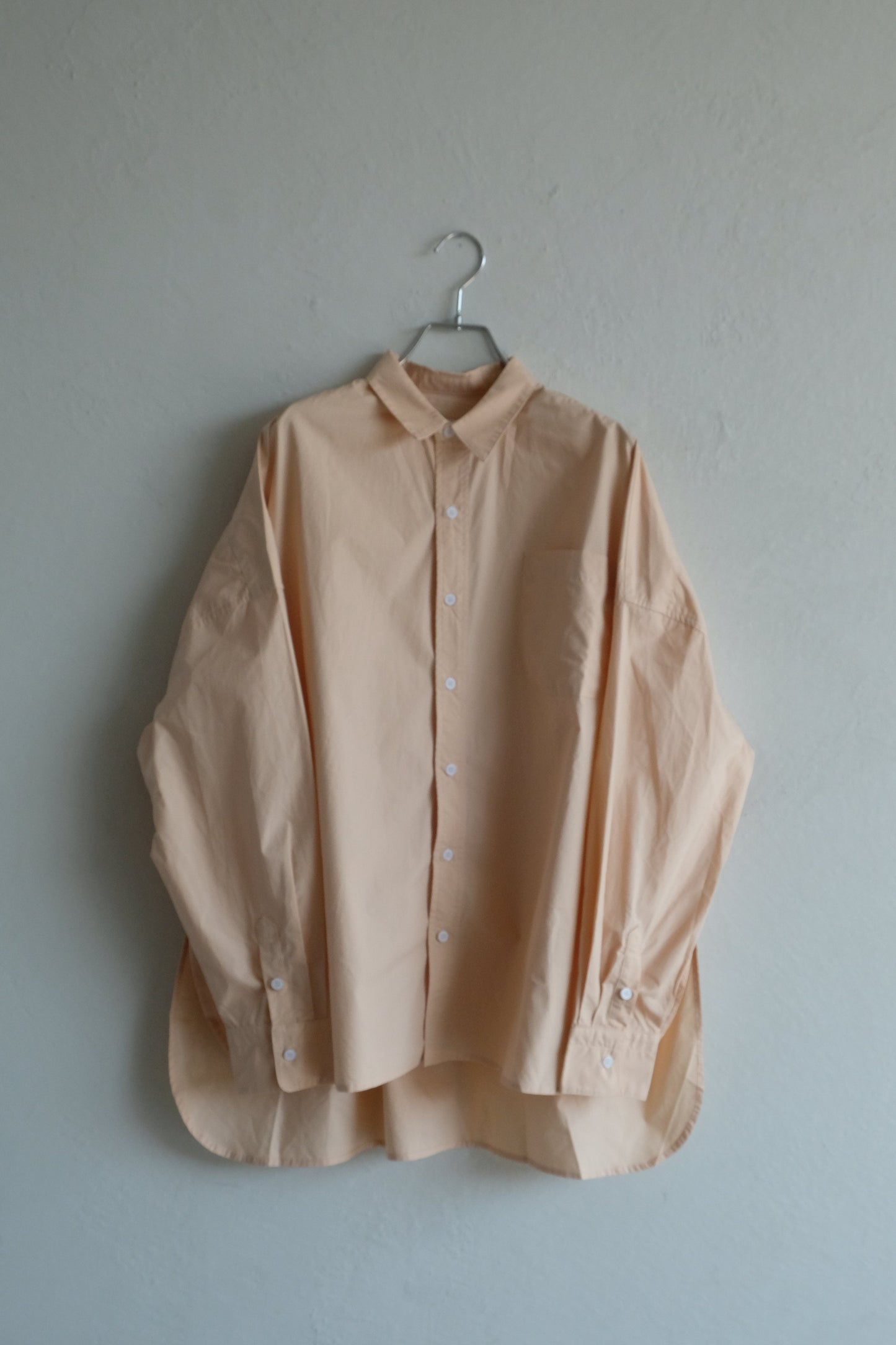 Box silhouette regularcollar shirt